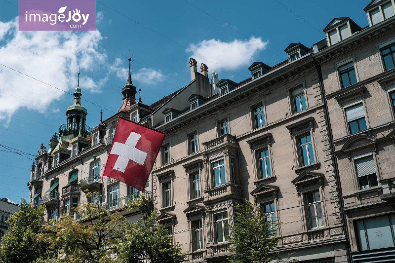 班霍夫大街上的瑞士國旗
