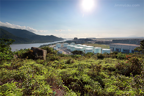 從觀景山看機場油庫