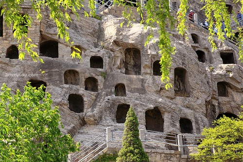 龍門石窟(Longmen Grottoes)