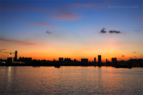 觀塘海濱花園 (Kwun Tong Promenade)