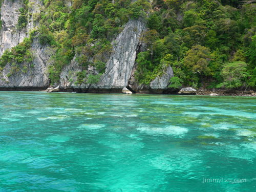 Loh Samah Bay