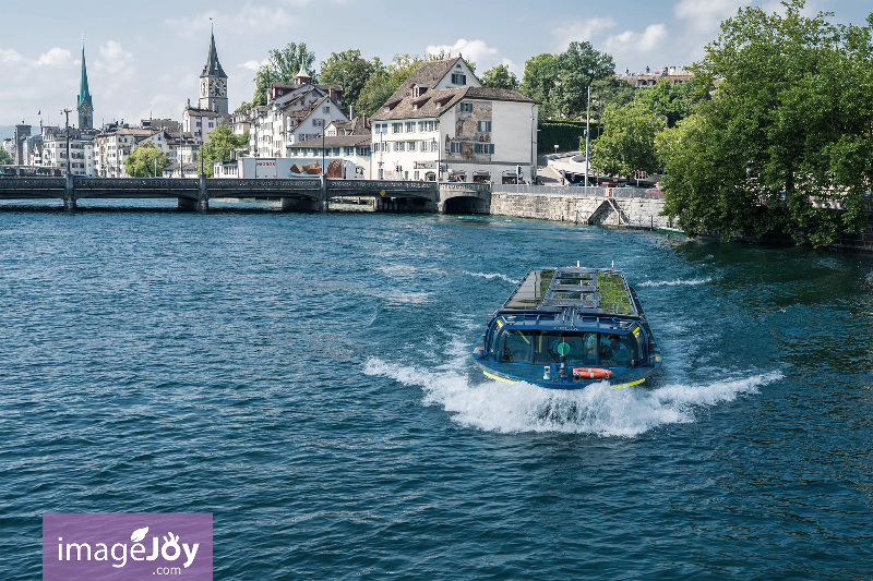 利馬特河觀光遊船 (River Limmat Cruises)