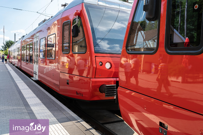 往玉特利山(Uetliberg Mountain)的列車 S10