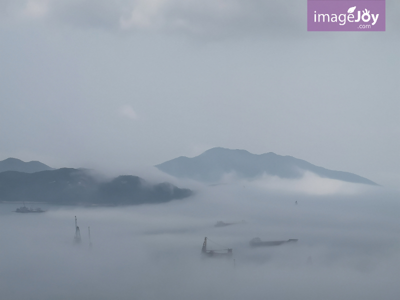 原圖：將軍澳雲海