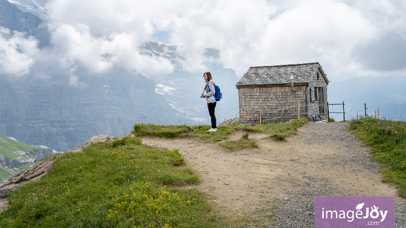 Mittellegi mountain hut